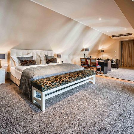 Residenz Weingut Schloss Reinhartshausen Bed & Breakfast Eltville am Rhein Eksteriør bilde