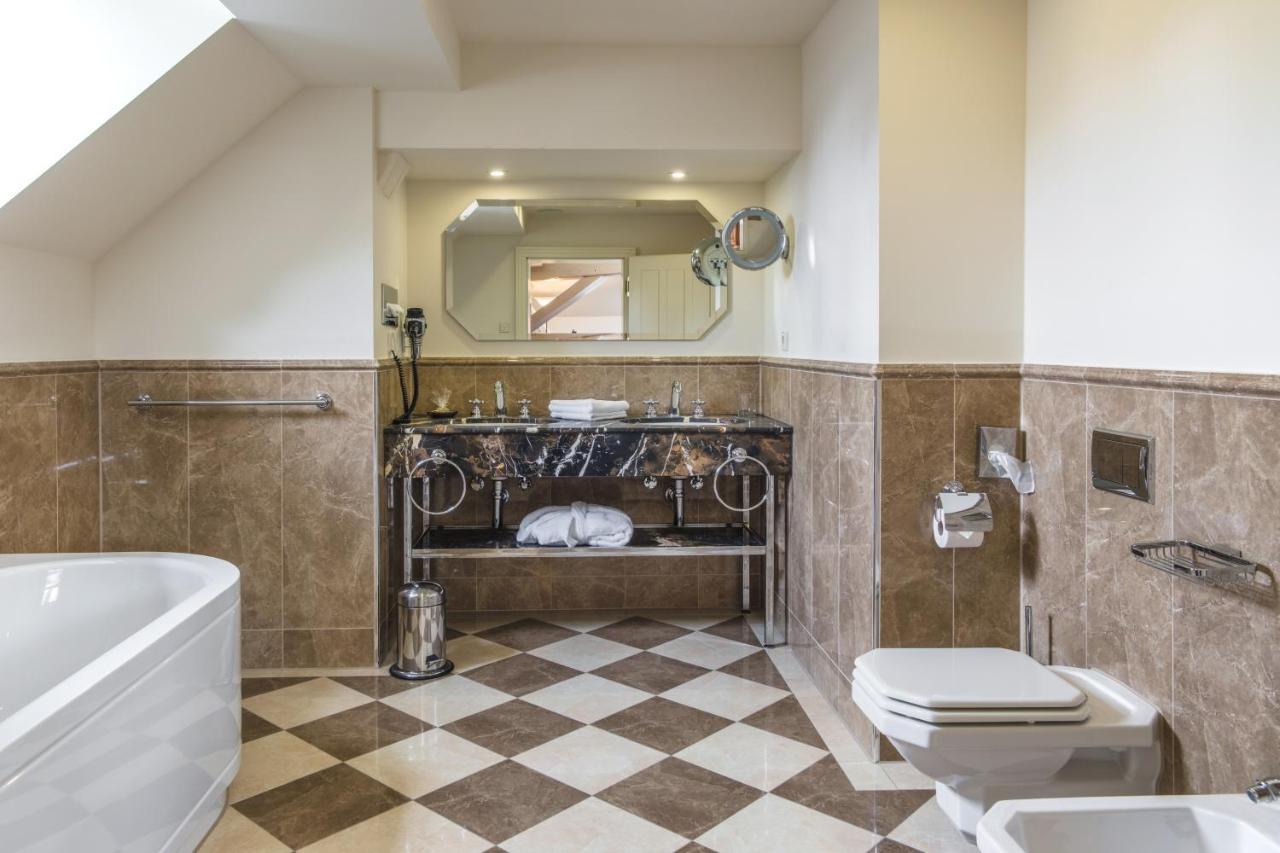 Residenz Weingut Schloss Reinhartshausen Bed & Breakfast Eltville am Rhein Eksteriør bilde